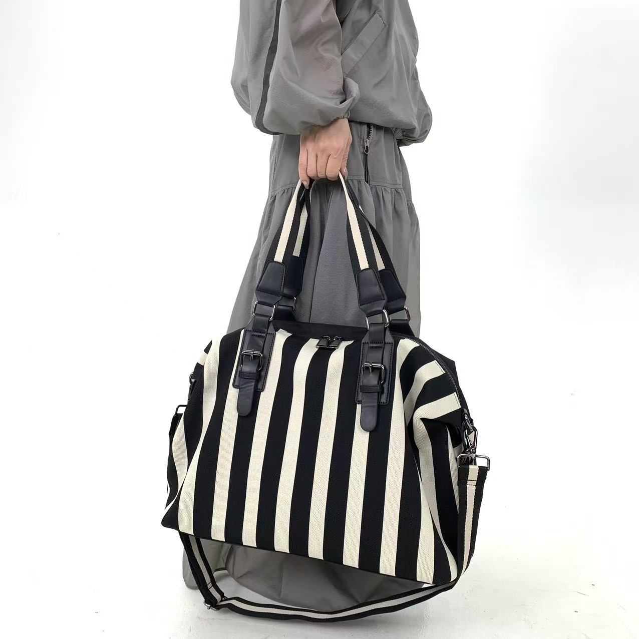 Ladies' fashionable striped ve - It Travel Accessories review and price