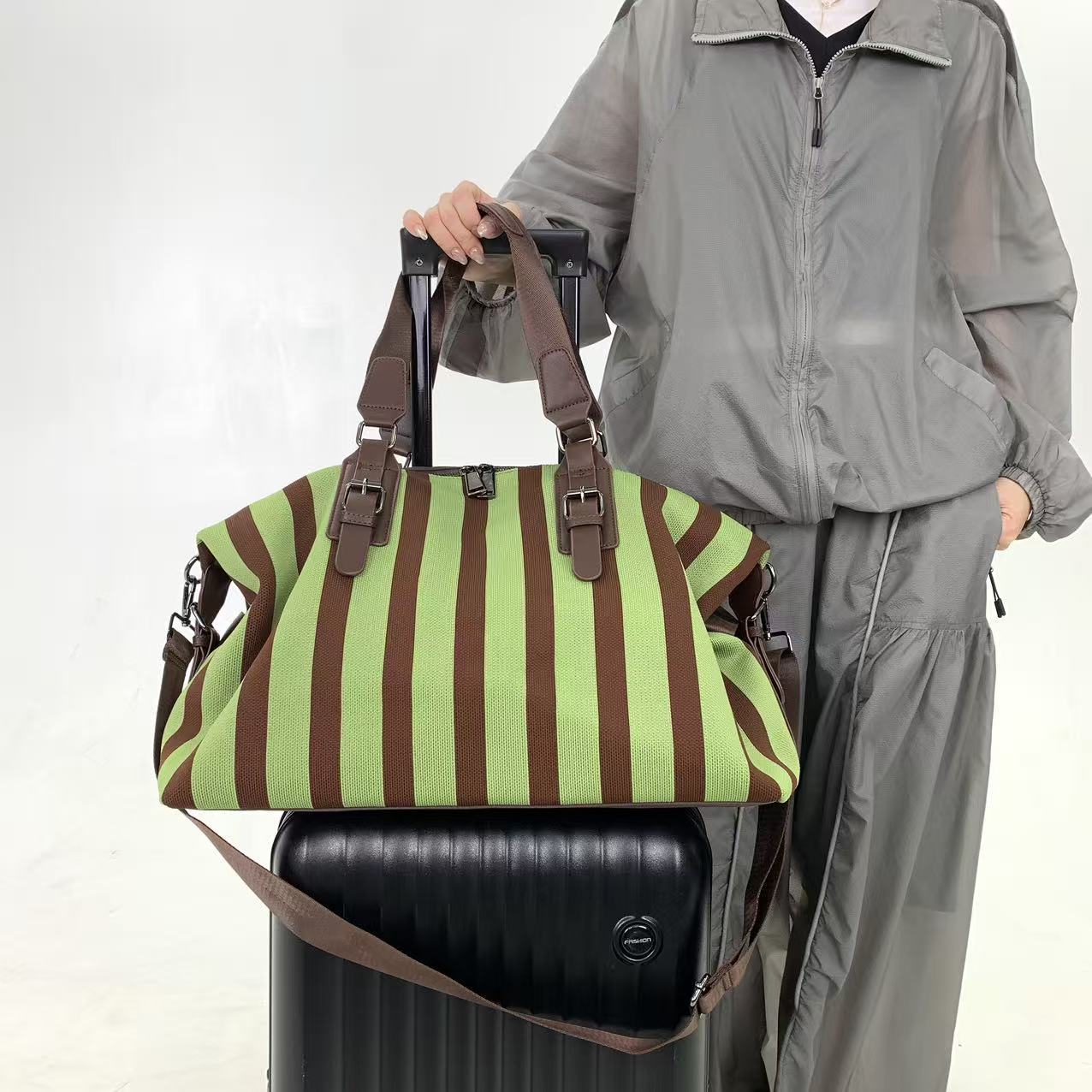 Ladies' fashionable striped ve - It Travel Accessories review and price